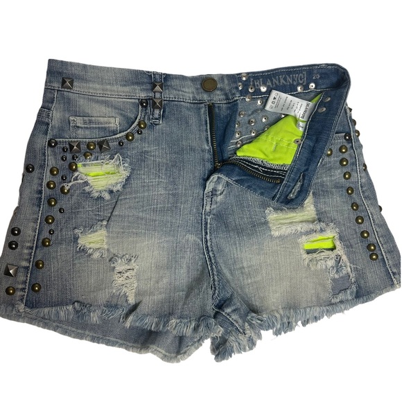 Blank NYC Distressed Studded Mini Denim Shorts 25 - Picture 5 of 15